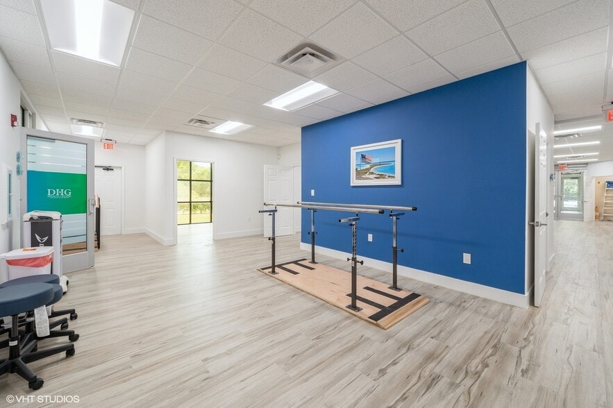 More Photos Of 3333 20th St, Vero Beach Medical For Sale