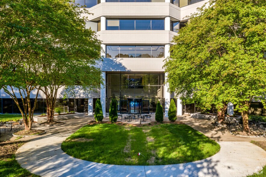 More Photos Of 5200 77 Center Dr, Charlotte Office For Lease