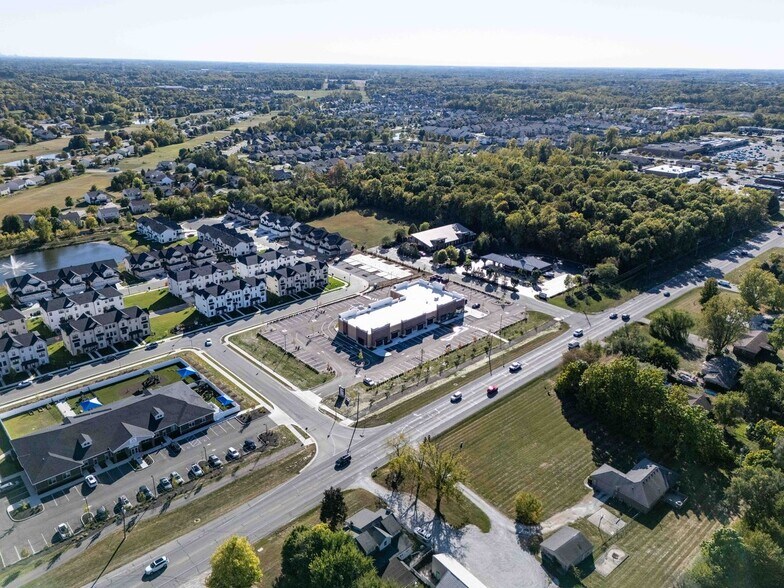 More Photos Of 17576 Alba Ln, Westfield Storefront For Lease