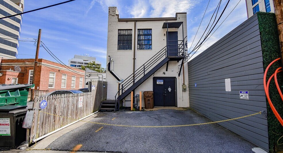 More Photos Of 8404 Georgia Ave, Silver Spring Office For Sale