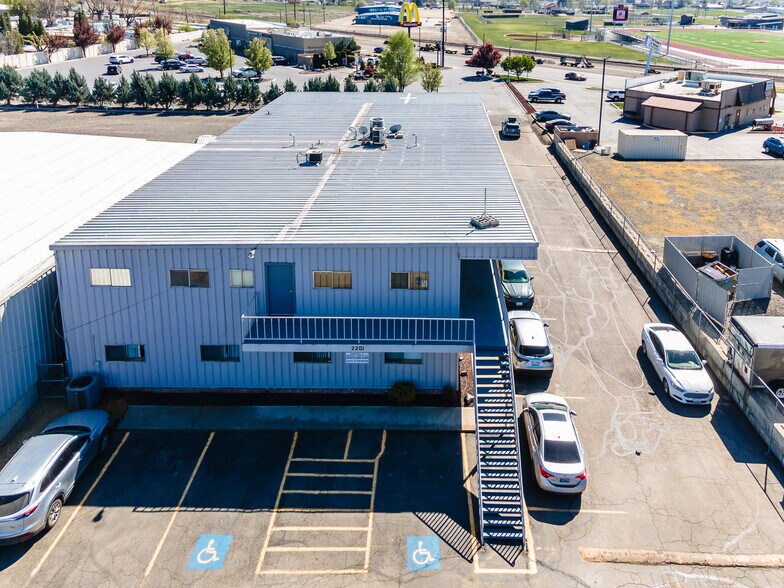 More Photos Of 2201 E Edison Rd, Sunnyside Office For Sale