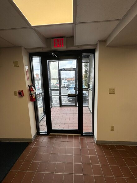 More Photos Of 760-780 N Main St, Providence Medical For Lease