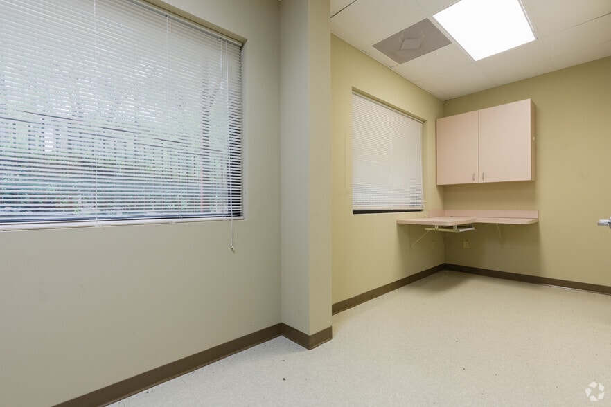 More Photos Of 1275 Highway 54 W, Fayetteville Medical For Lease