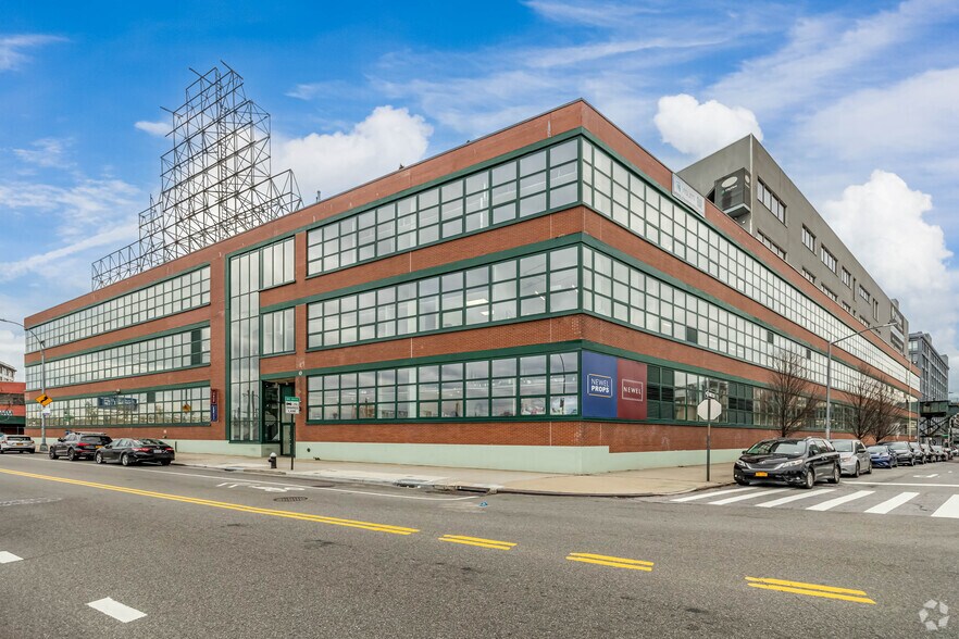 More Photos Of 3200 Skillman Ave, Long Island City Manufacturing For Lease