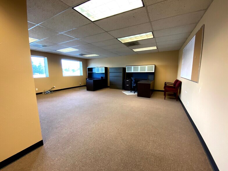 More Photos Of 2112 S 109th St, Tacoma Warehouse For Lease