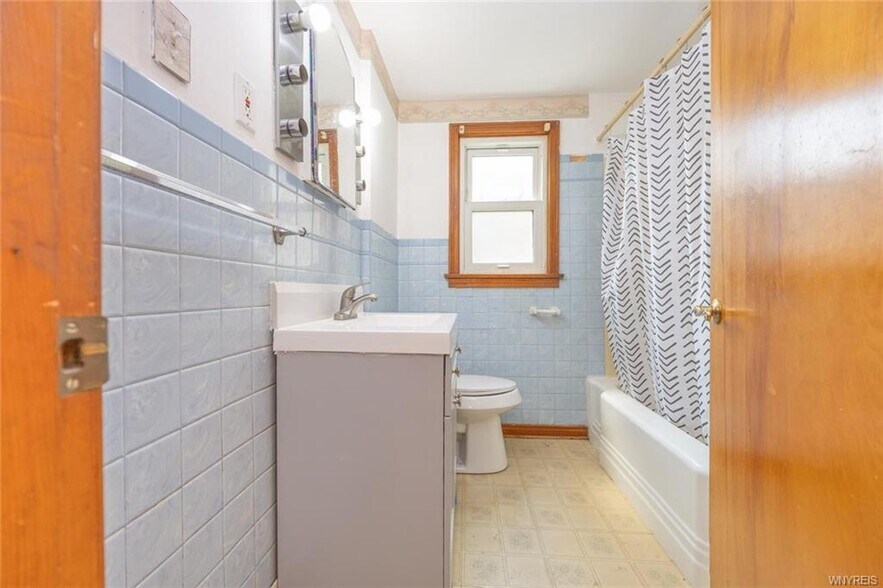 More Photos Of 1729 Ferry Ave, Niagara Falls Apartments For Sale