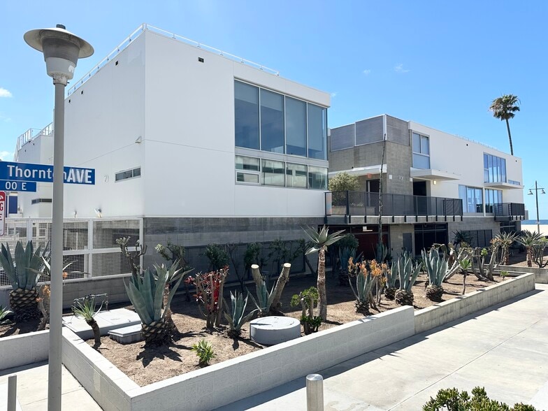More Photos Of 701 Ocean Front Walk, Venice Unknown For Lease