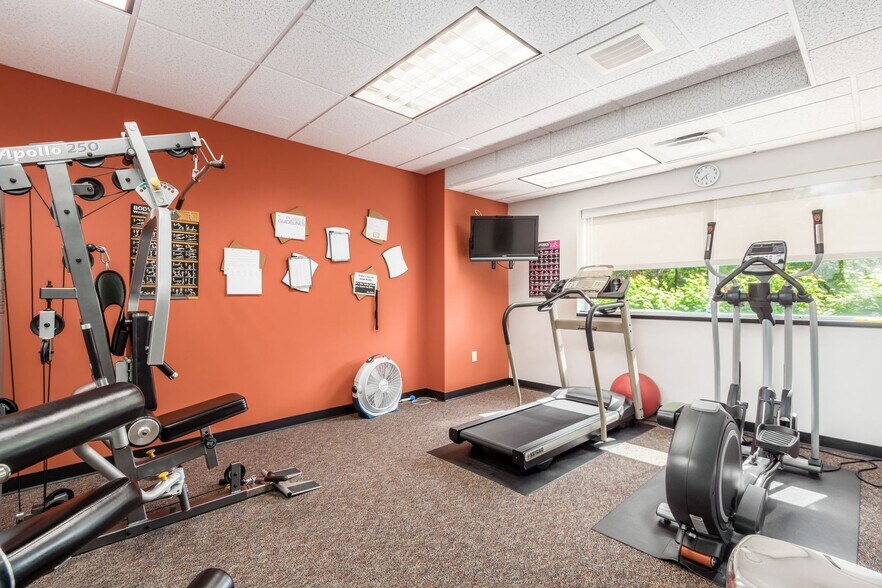 More Photos Of 6156 Wilcox Rd, Dublin Medical For Sale