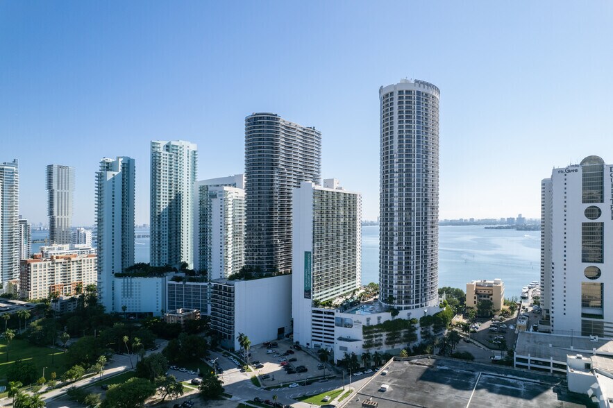 More Photos Of 1750 N Bayshore Dr, Miami Apartments For Lease