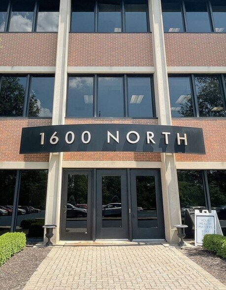 More Photos Of 1600 Dublin Rd, Columbus Unknown For Lease