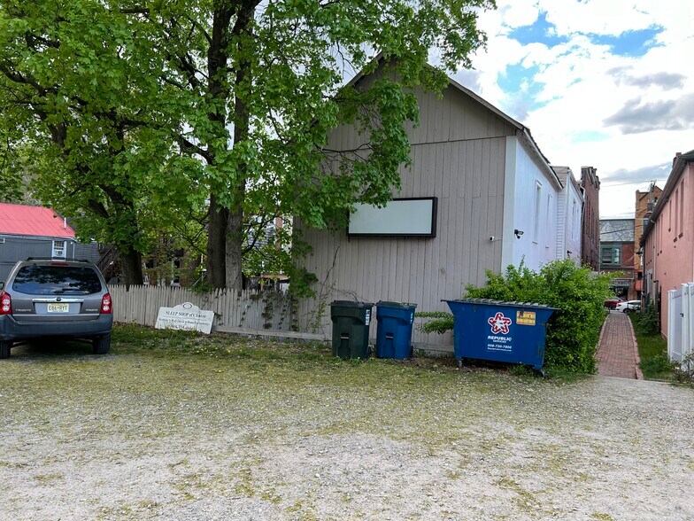 More Photos Of 37 Main St, Clinton Township Storefront Retail Residential For Lease