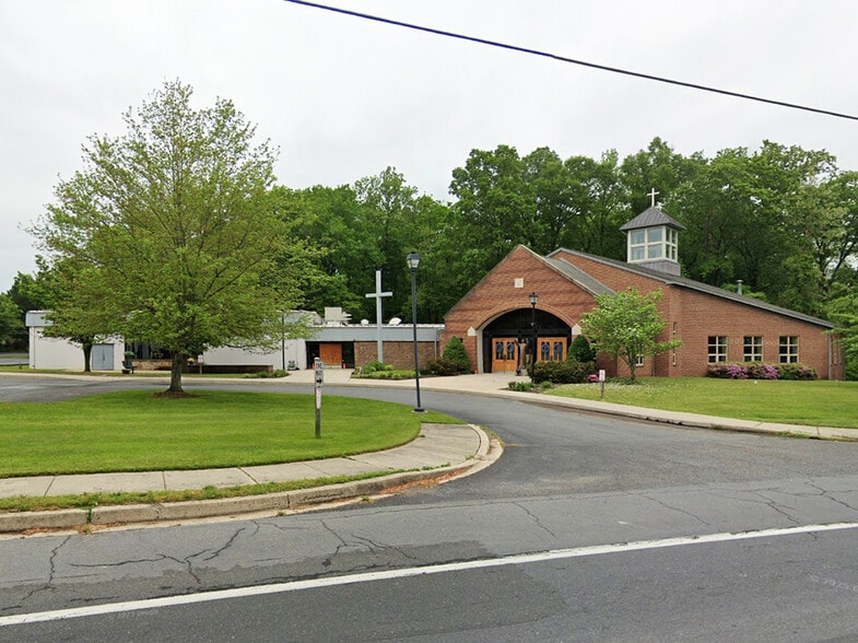 More Photos Of 2600 Willoughby Beach Rd, Edgewood Religious Facility For Sale