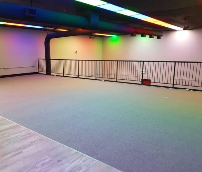 More Photos Of 4190 Steeles Ave W, Vaughan Showroom For Lease