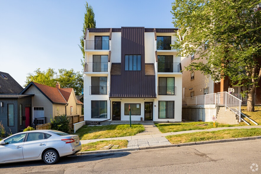 Primary Photo Of 423 3 Av NE, Calgary Apartments For Sale