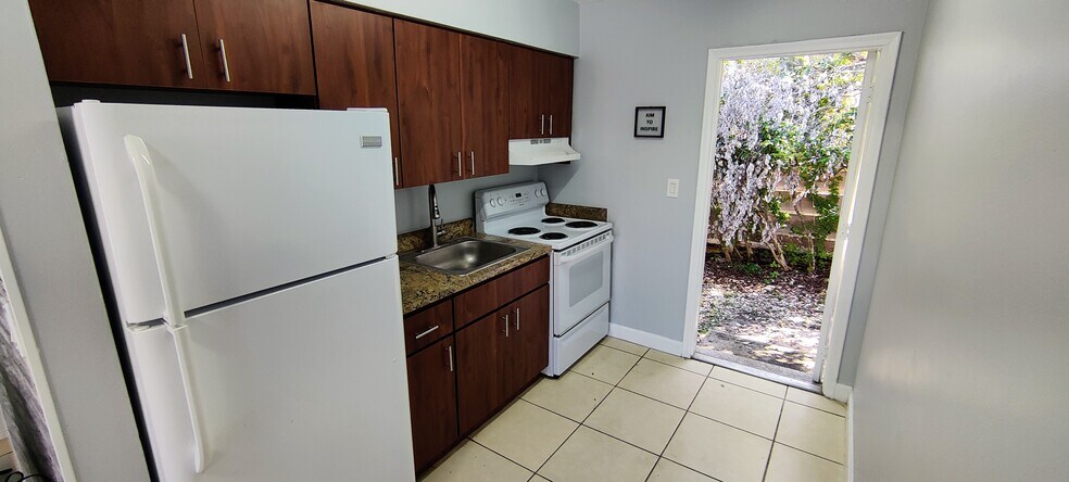 More Photos Of 6224 Miramar Pkwy, Miramar Apartments For Sale