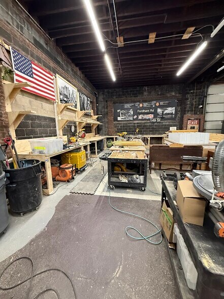 More Photos Of 44-68 Vernon Blvd, Long Island City General Retail For Lease