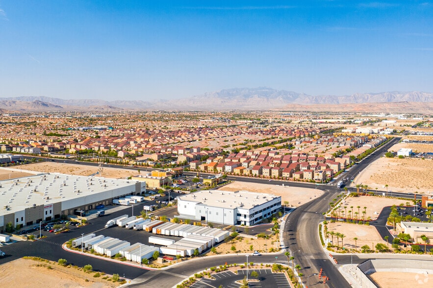 More Photos Of 6021 Badura Ave, Las Vegas Warehouse For Lease