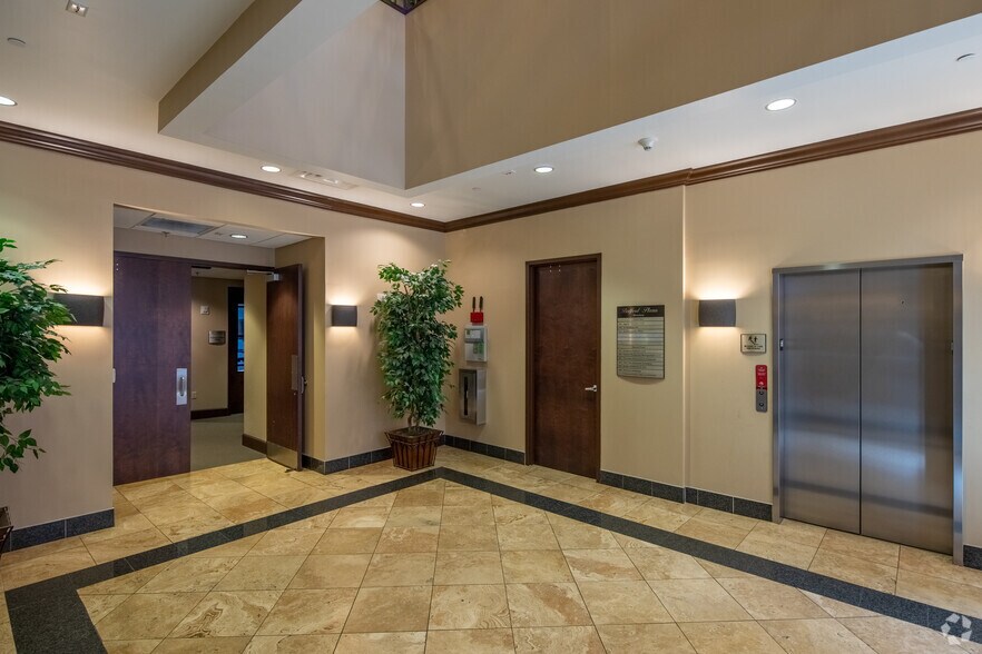 More Photos Of 3811 Bedford Ave, Nashville Office For Lease