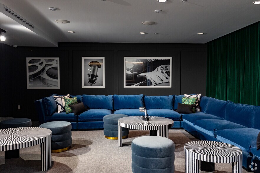 More Photos Of 11311 Chandler Blvd, North Hollywood Apartments For Lease