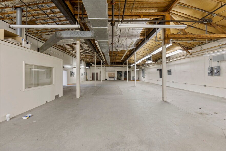 More Photos Of 777-785 Main St, Lewiston Warehouse For Lease