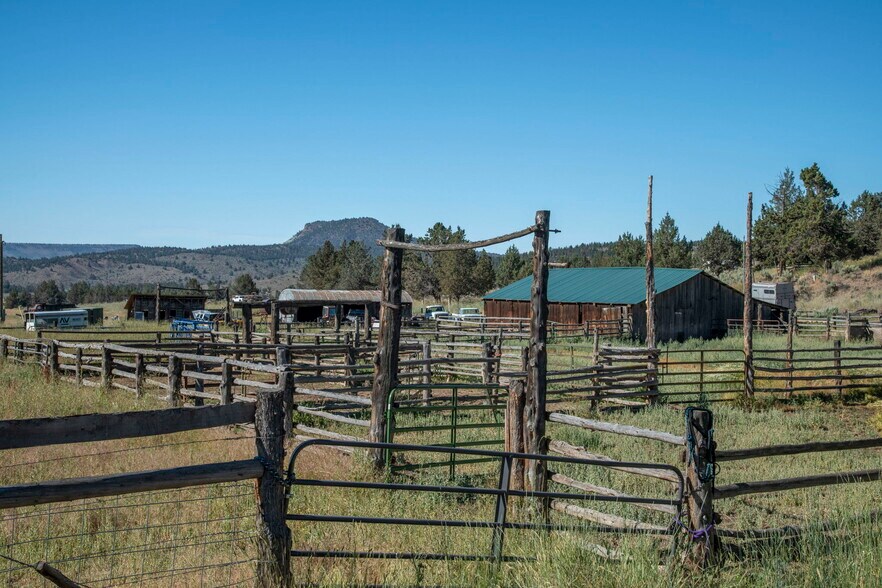 More Photos Of 32611 Tackman Rd, Prineville Land For Sale