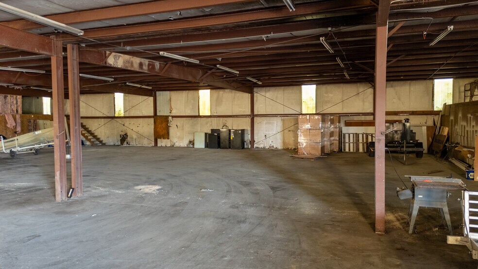 More Photos Of Hwy 62 West, Princeton Warehouse For Sale