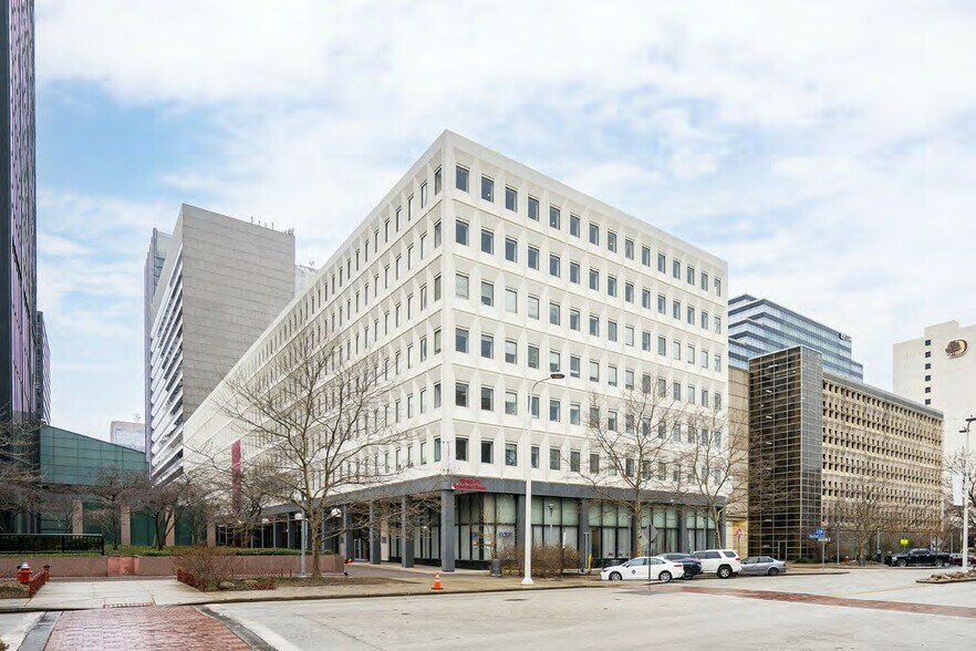 More Photos Of 55-75 Erieview Plz, Cleveland Office For Sale