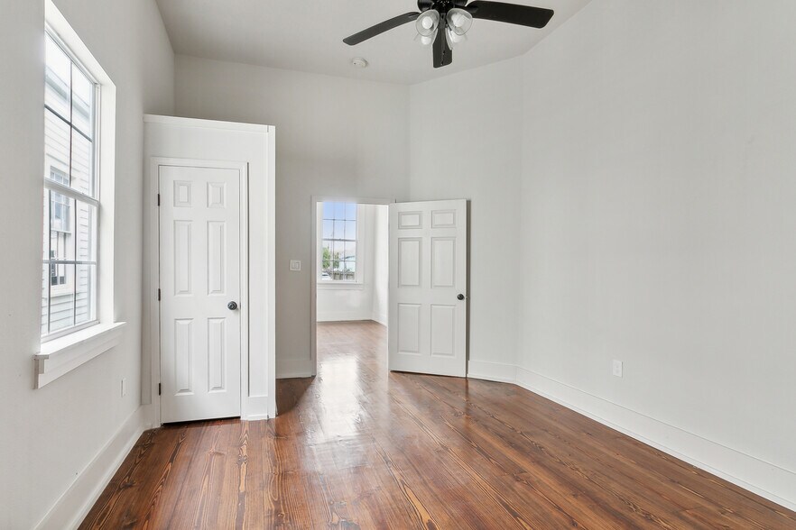 More Photos Of 2500 Freret St, New Orleans Apartments For Sale