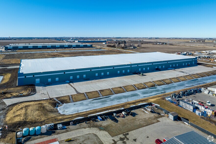 More Photos Of 3901 SE Park Dr, Grimes Industrial For Lease