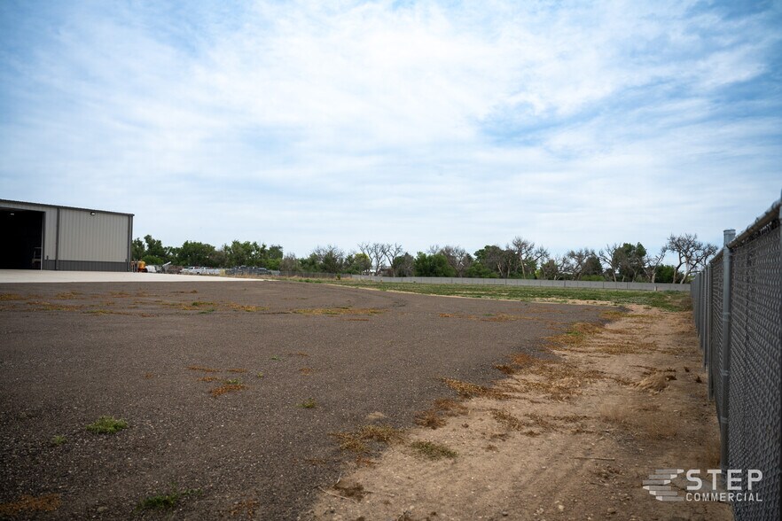 More Photos Of 1422 Cimarron Ct, Greeley Warehouse For Lease
