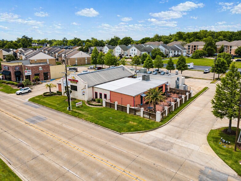 Primary Photo Of 1072 W Lee Dr, Baton Rouge General Retail For Lease