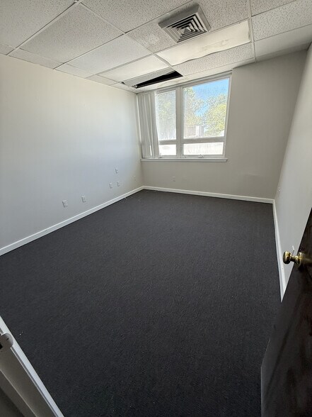 More Photos Of 2222 Morris Ave, Union Township Medical For Lease