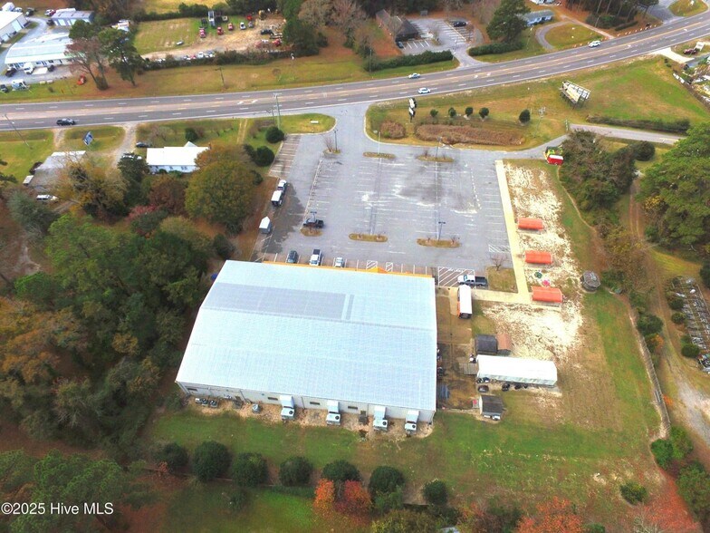 More Photos Of 8739 Caratoke Hwy, Harbinger General Retail For Sale