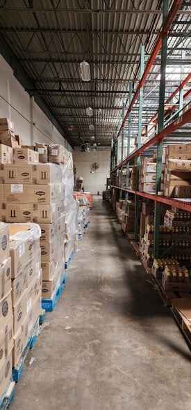 More Photos Of 226-262 Prestige Park Rd, East Hartford Light Distribution For Lease