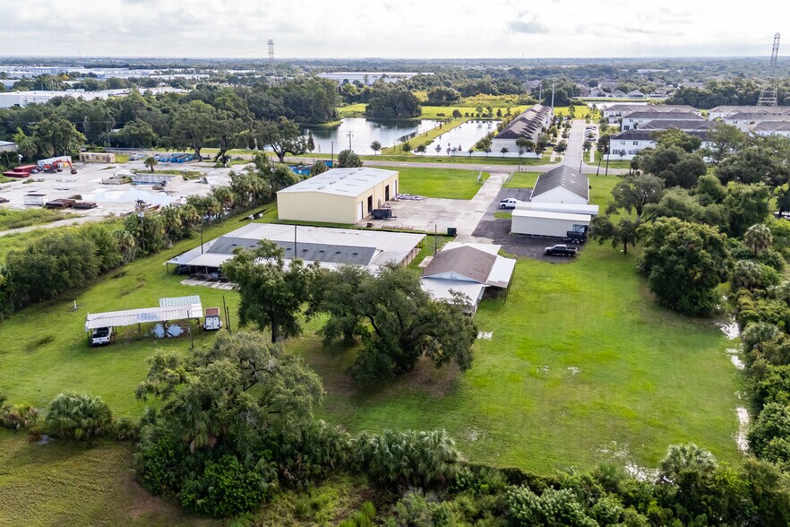 More Photos Of 6901 S 78th St, Riverview Warehouse For Lease