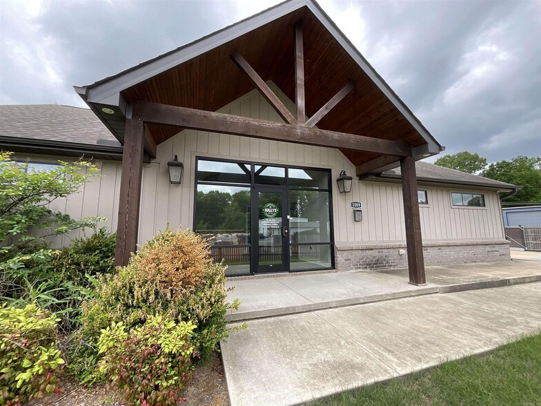 More Photos Of 1009 S Redmond Rd, Jacksonville Medical For Sale