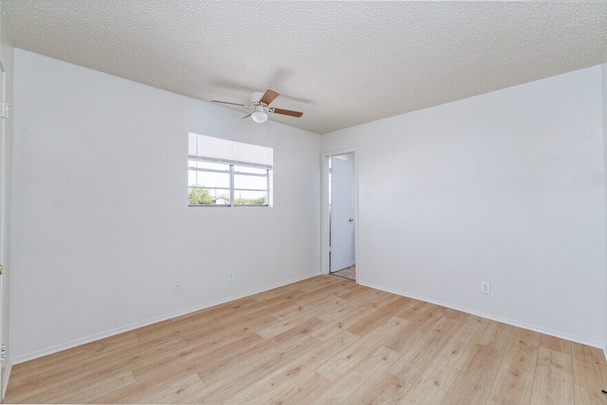 More Photos Of 12 E 29th St, San Angelo Apartments For Sale
