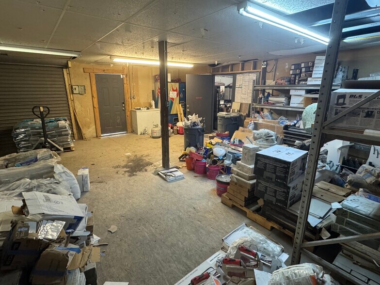 More Photos Of 100 E 32nd St, Bryan Freestanding For Sale