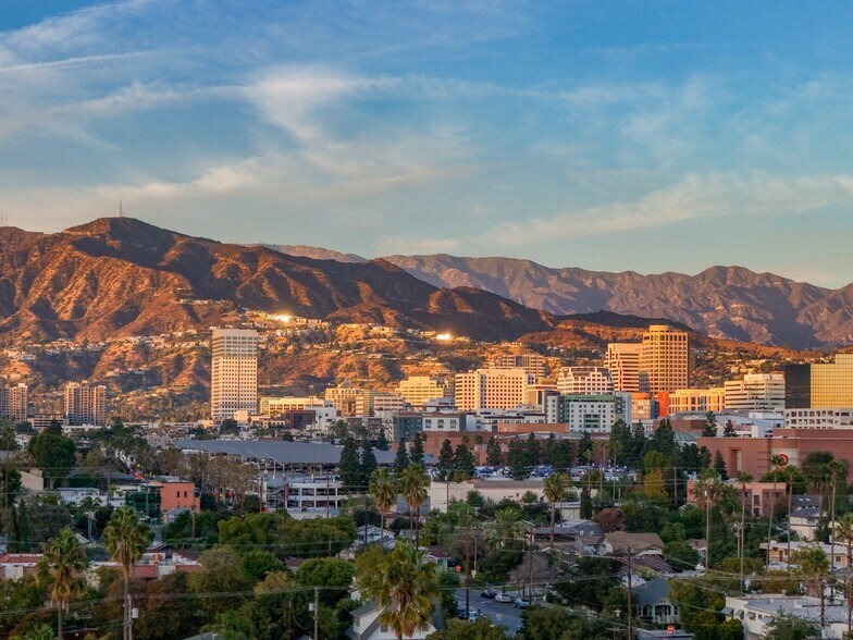 More Photos Of 615 S Columbus Ave, Glendale Apartments For Sale