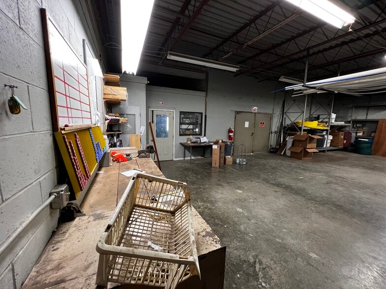 More Photos Of 4 Teal Road, Averill Park Flex For Sale