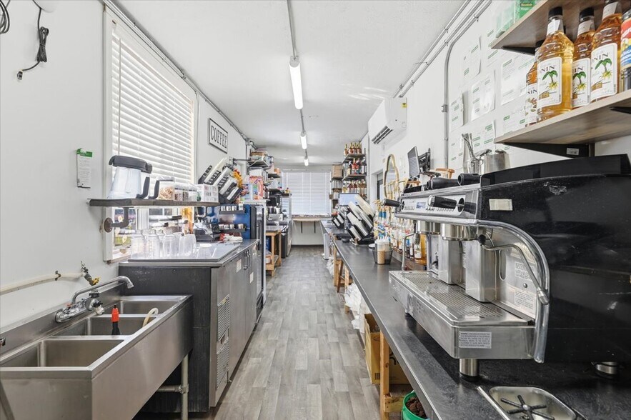 More Photos Of 131 3rd St, Underwood Specialty For Sale