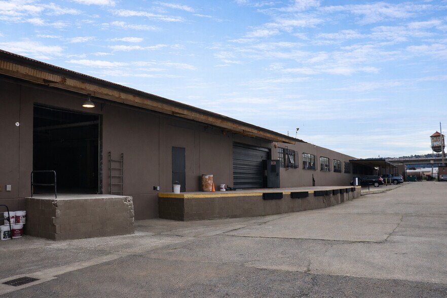 More Photos Of 6425 San Leandro St, Oakland Industrial For Sale