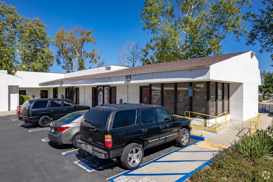 More Photos Of 1710 W Cameron Ave, West Covina Unknown For Lease