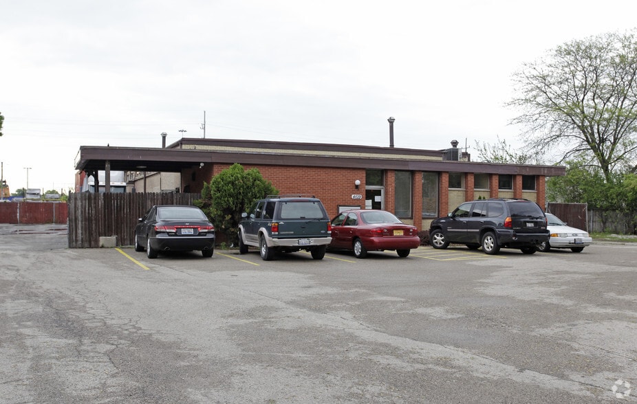 More Photos Of 4619 N 25th Ave, Schiller Park Warehouse For Sale