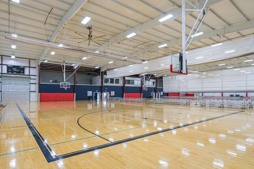 More Photos Of 4100 AL Highway 69, Guntersville Sports And Entertainment For Sale
