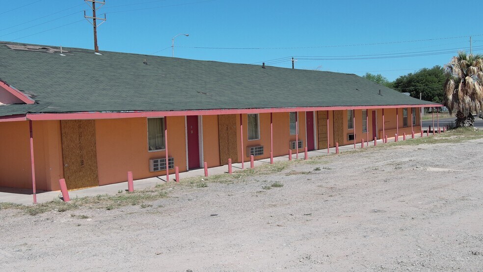 More Photos Of 239 TX-302, Kermit Hotel For Sale