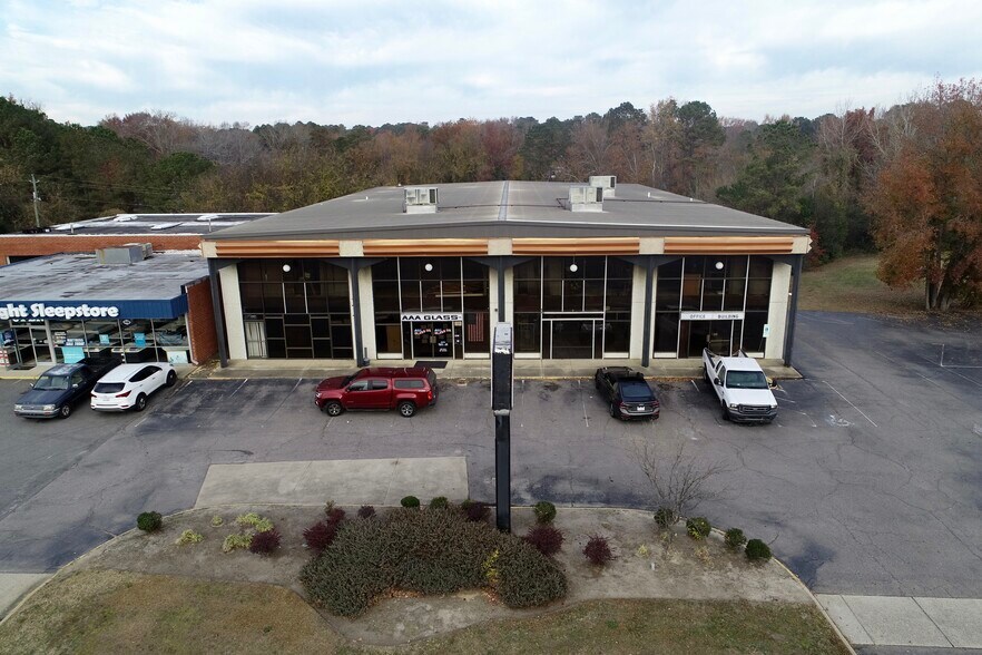 More Photos Of 930 Robeson St, Fayetteville Office For Sale