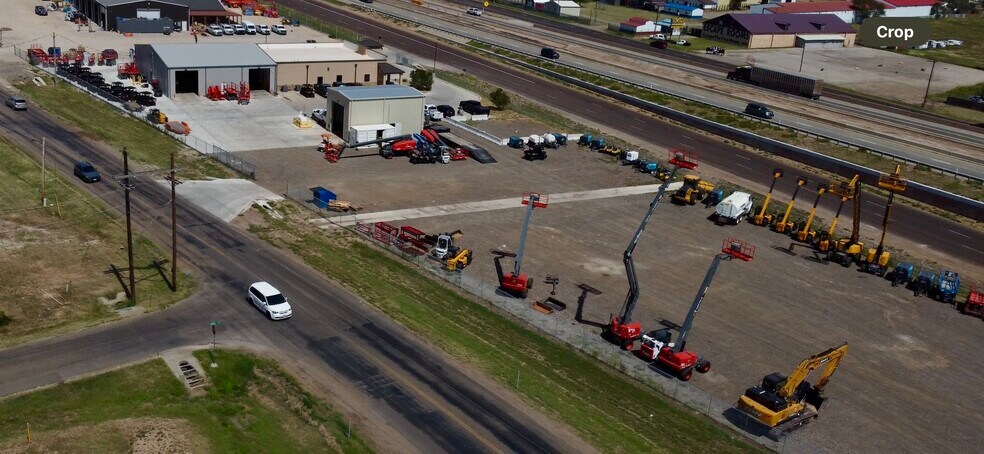 More Photos Of 12828 Interstate 27, Amarillo Showroom For Sale