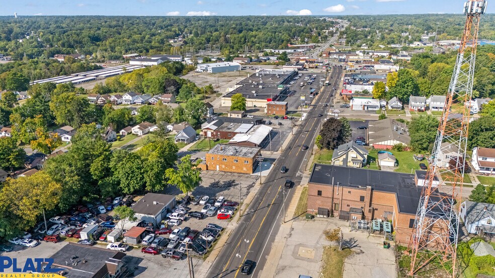 More Photos Of 3143 Mahoning Ave, Youngstown Storefront Retail Residential For Lease