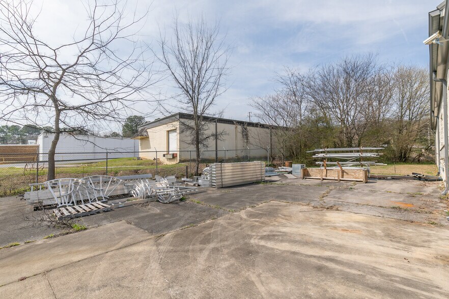 More Photos Of 2065 Cleveland Hwy, Dalton Flex For Sale